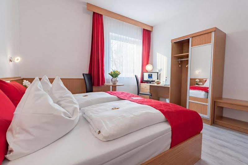 Arthotel Ambassador Wiesbaden - Free Parking Exterior foto